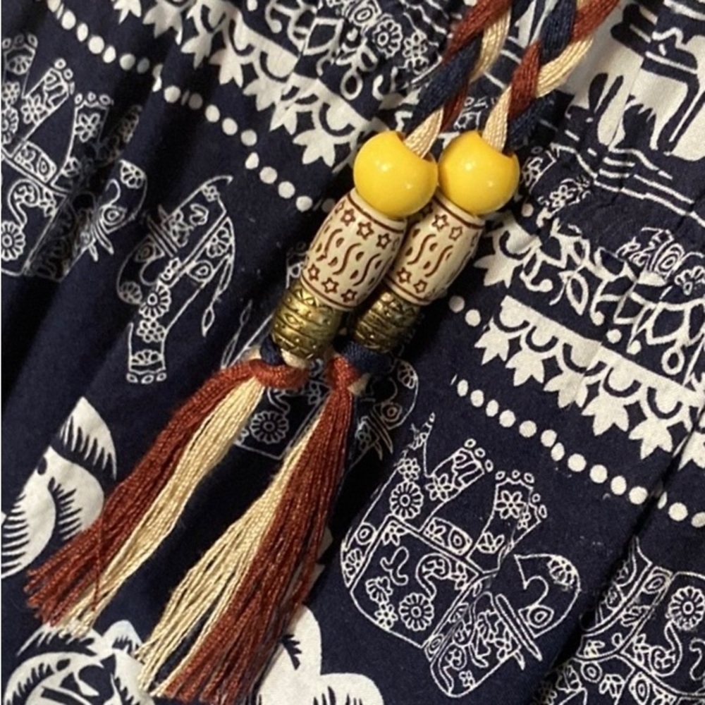 WOMEN Sz-S/M Jumper Shorts- Super Fun Elephants, Braided Tassels- Sooo Boho Look